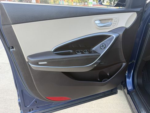 Used 2017 Hyundai Santa Fe Sport w/ 2.4L Tech Package 04 FWD image 19