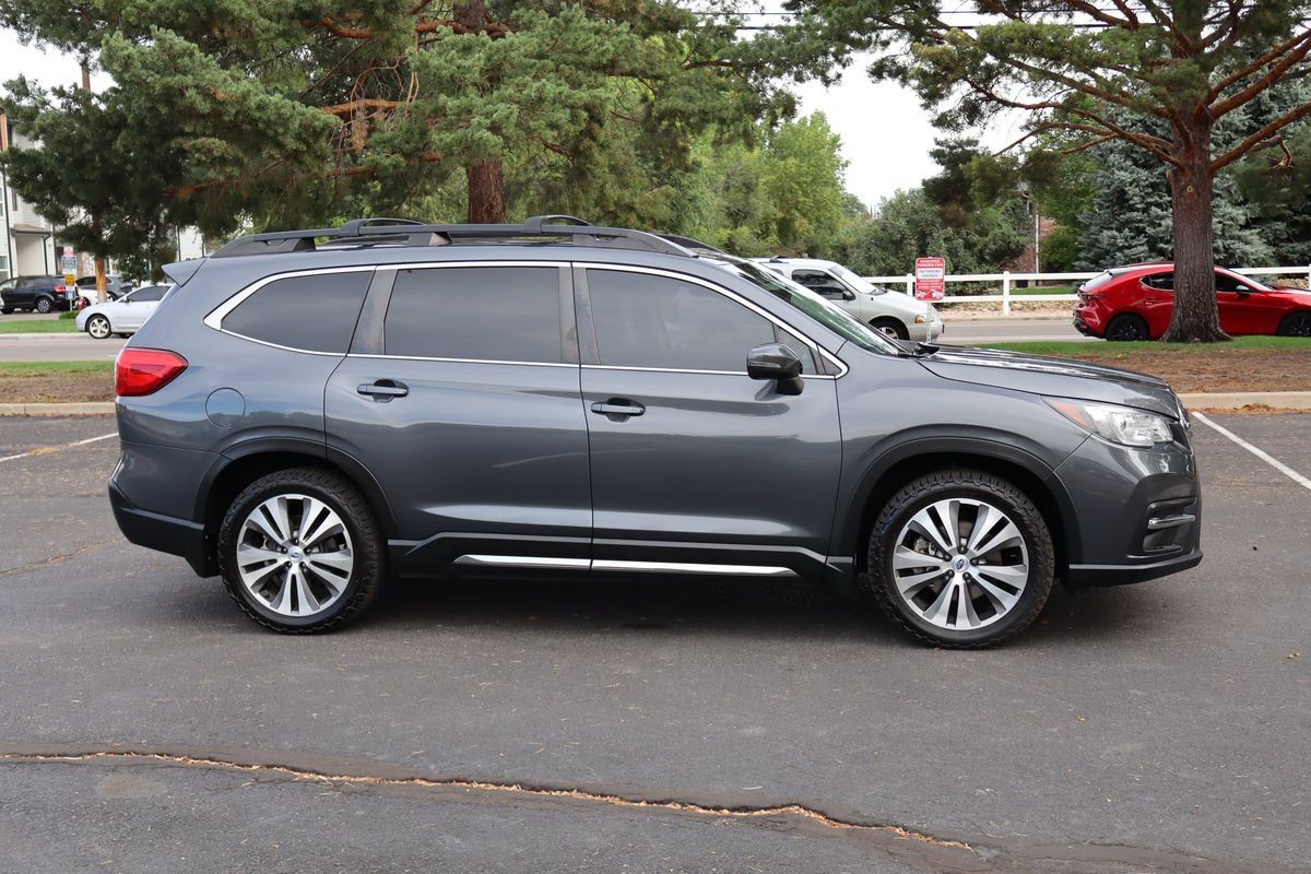 Used 2019 Subaru Ascent Limited w/ Popular Package #2 AWD/4WD image 3
