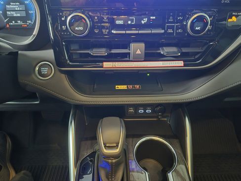 New 2026 Toyota Highlander Limited image 29