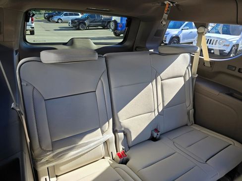 New 2026 GMC Yukon XL Denali w/ Denali Reserve Package image 49
