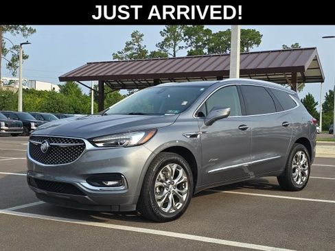 Used 2021 Buick Enclave Avenir w/ Avenir Technology Package AWD/4WD image 32