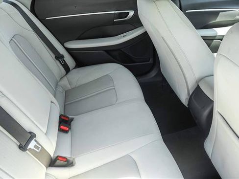 Used 2025 Hyundai Sonata SEL FWD image 24