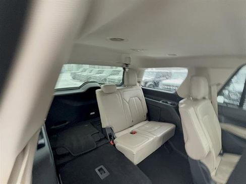 Used 2024 Ford Expedition Limited image 27
