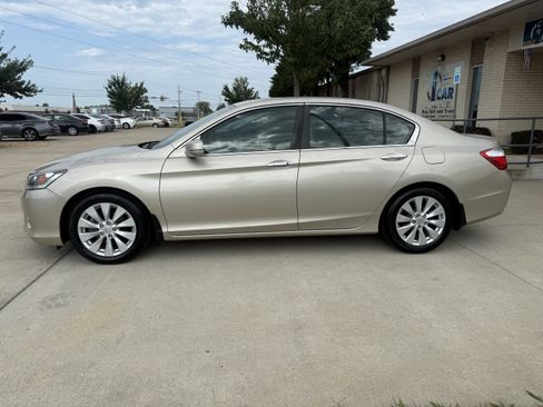 Used 2015 Honda Accord EX-L image 4