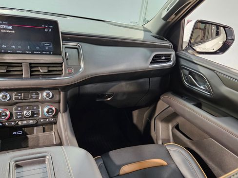 Used 2024 GMC Yukon AT4 w/ AT4 Premium Plus Package image 11