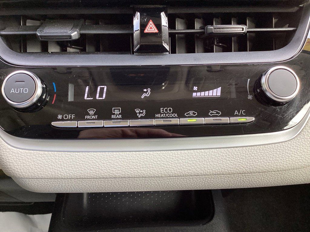 Used 2023 Toyota Corolla LE FWD image 15