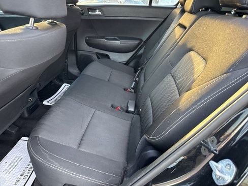 Used 2020 Kia Sportage LX image 12