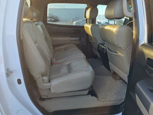 Used 2010 Toyota Tundra 4x4 CrewMax image 21
