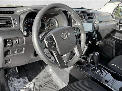 Used 2015 Toyota 4Runner Trail image 11