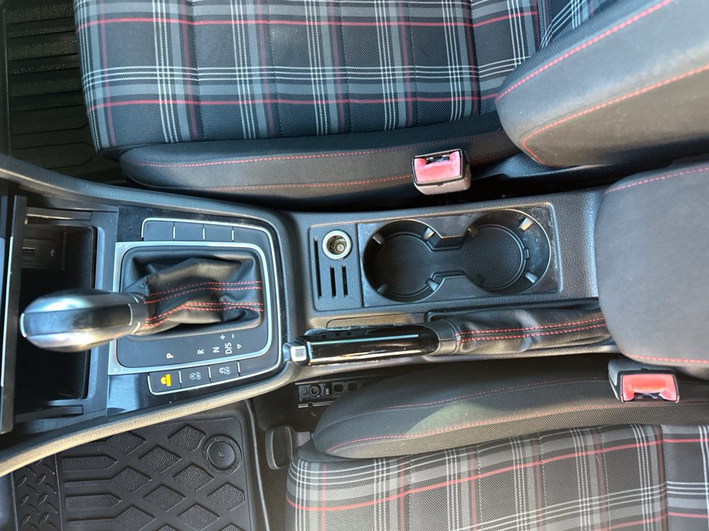 Used 2018 Volkswagen GTI S FWD image 34
