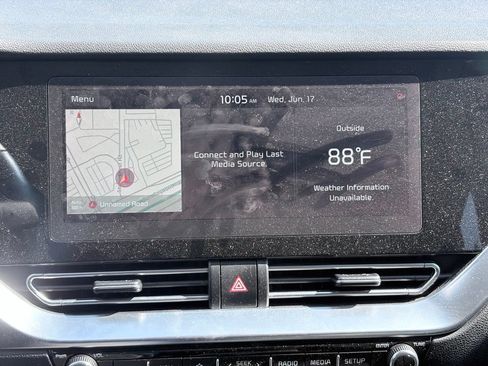 Used 2020 Kia Niro EX Premium FWD image 9
