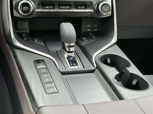 New 2026 Lexus LX 700h Luxury AWD/4WD image 15