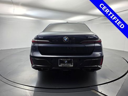 Certified 2023 BMW 760i xDrive image 5