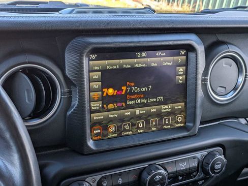 Used 2021 Jeep Wrangler Unlimited Sahara w/ Cold Weather Group image 31