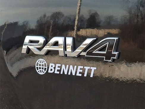 Certified 2017 Toyota RAV4 Limited image 29