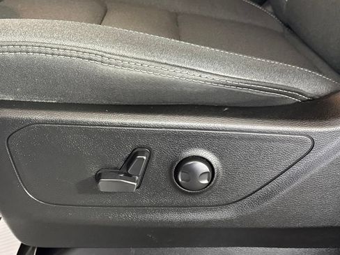 Certified 2024 RAM 1500 Big Horn RWD image 32