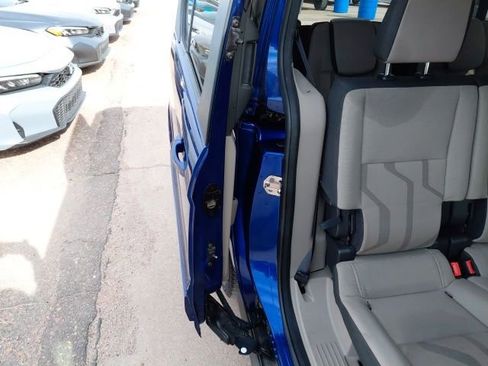 Used 2015 Ford Transit Connect XLT image 26