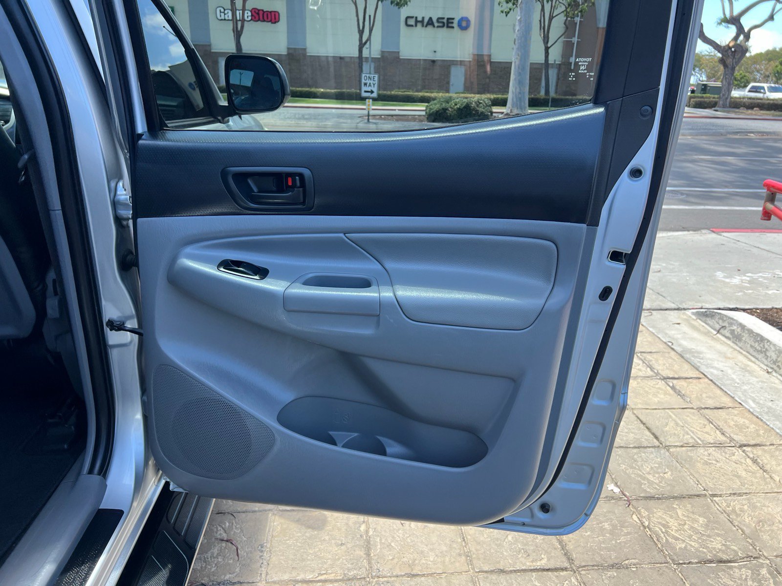 Used 2013 Toyota Tacoma PreRunner w/ SR5 Pkg RWD image 26
