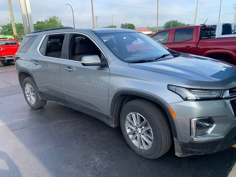 Used 2023 Chevrolet Traverse LT AWD/4WD image 4