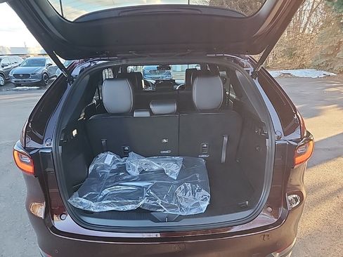 Certified 2025 MAZDA CX-90 3.3 Turbo S w/ Premium Package image 11