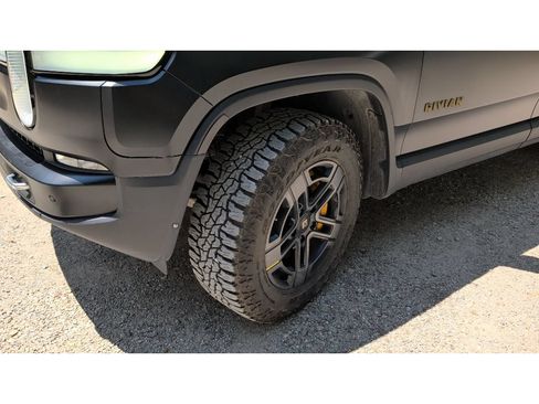 Used 2022 Rivian R1T Adventure AWD/4WD image 5