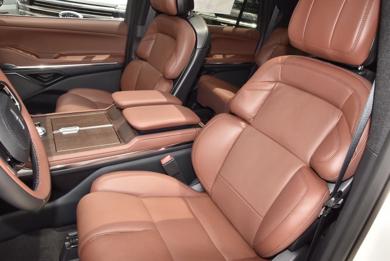 New 2026 Lincoln Navigator L Reserve AWD/4WD image 36