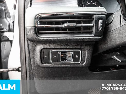 Used 2022 Lincoln Corsair AWD w/ Equipment Group 101A image 37