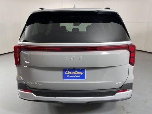 New 2026 Kia Carnival EX image 7
