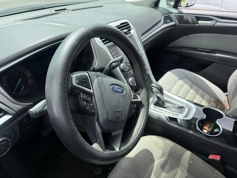 Used 2014 Ford Fusion S FWD image 9