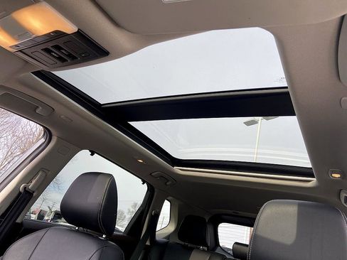 Certified 2023 Nissan Rogue SL w/ SL Premium Package image 17