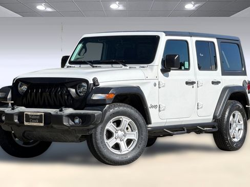 Used 2019 Jeep Wrangler Unlimited Sport S image 24