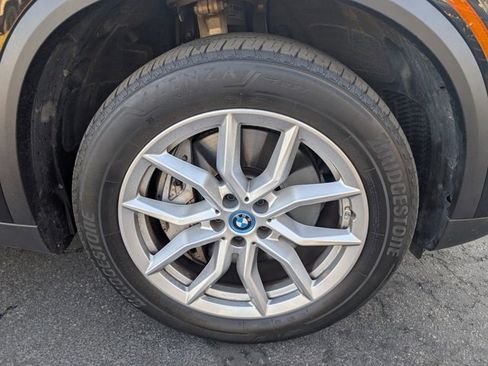 Used 2022 BMW X5 xDrive45e w/ Executive Package image 7
