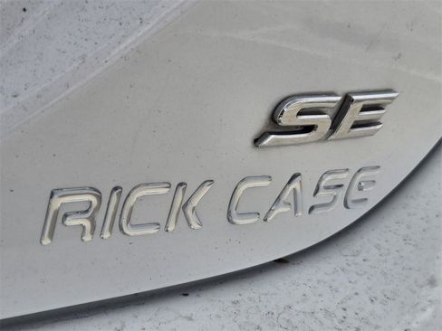 Used 2019 Toyota Camry SE image 14