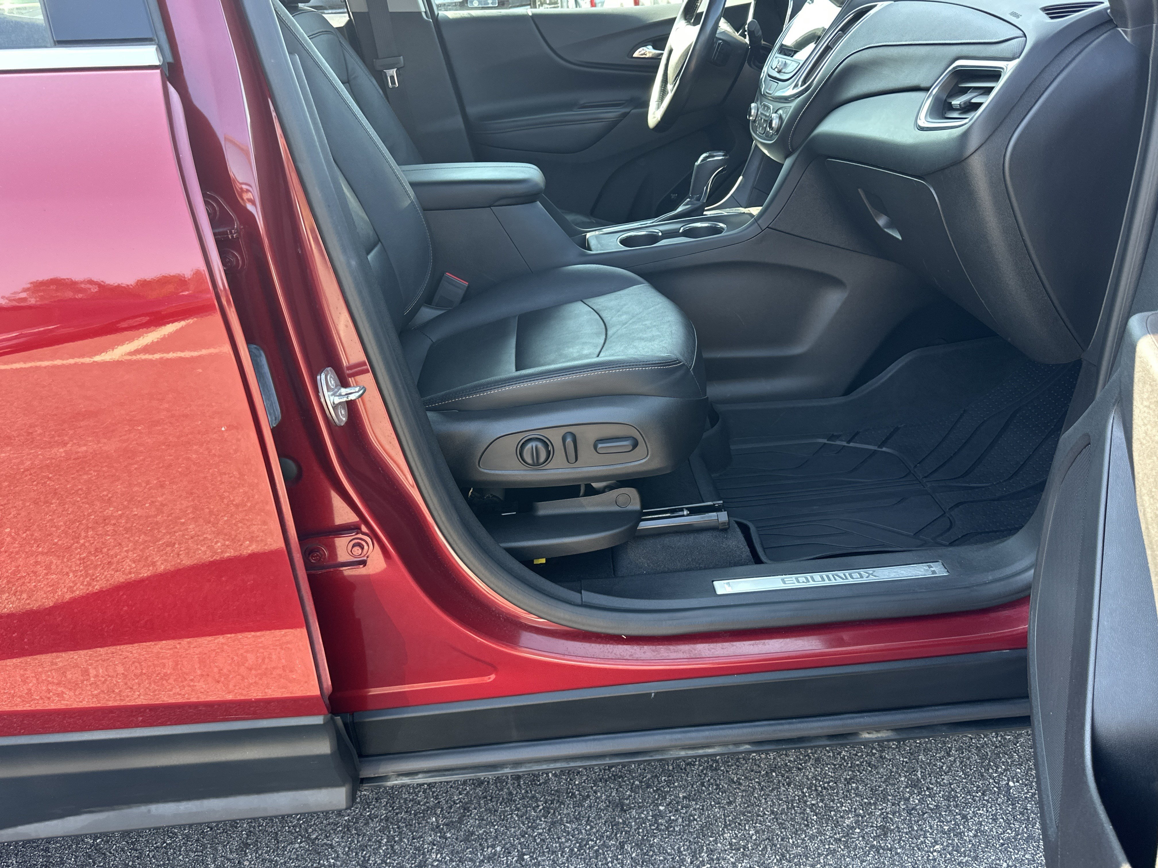 Certified 2020 Chevrolet Equinox Premier FWD image 14