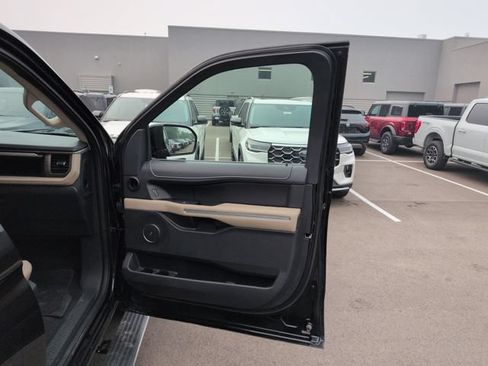 Certified 2023 Ford Expedition Limited AWD/4WD image 14