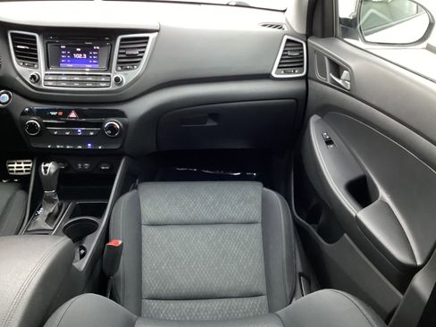 Used 2017 Hyundai Tucson Night image 29