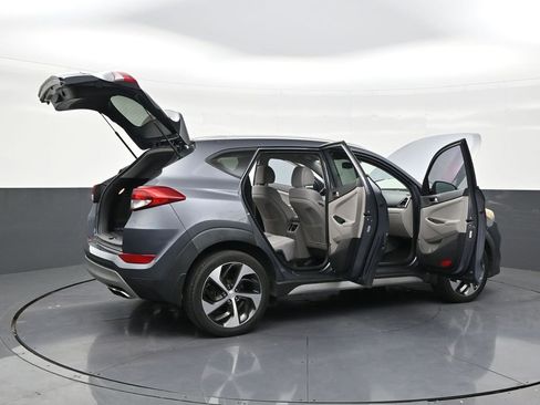 Used 2018 Hyundai Tucson Sport image 27