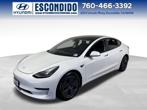 Used 2023 Tesla Model 3 Standard Range RWD image 1