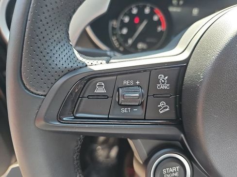 Used 2023 Alfa Romeo Stelvio Sprint RWD image 14
