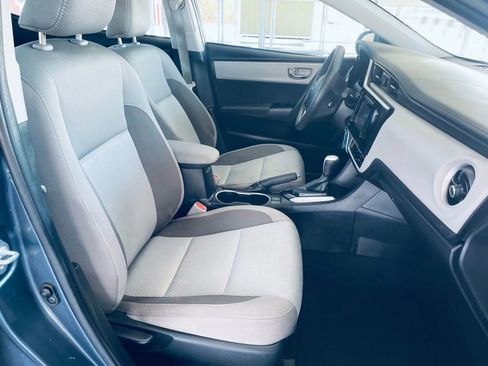 Used 2017 Toyota Corolla LE image 18