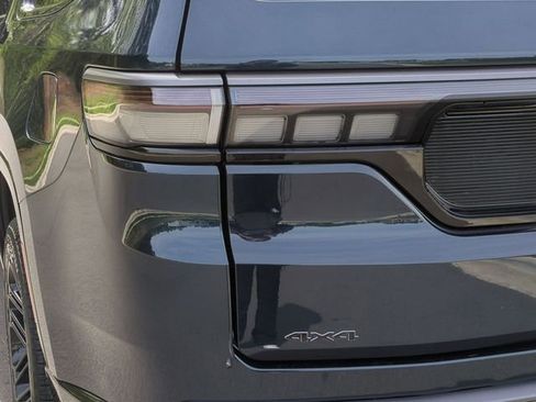 New 2026 Jeep Grand Wagoneer Limited AWD/4WD image 21