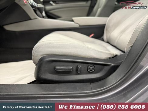 Used 2020 Honda Accord EX image 31