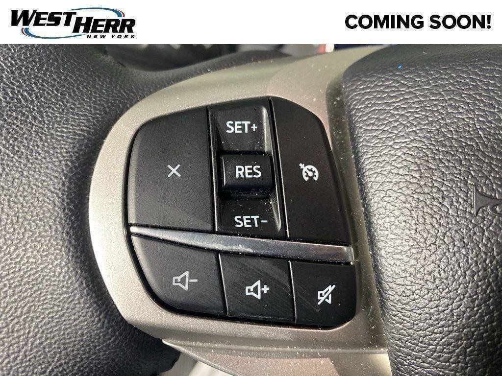 Used 2024 Ford Explorer XLT w/ Equipment Group 202A AWD/4WD image 42