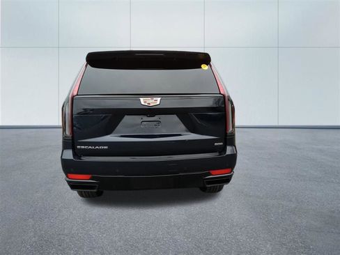Used 2023 Cadillac Escalade Sport w/ Touring Package AWD/4WD image 4