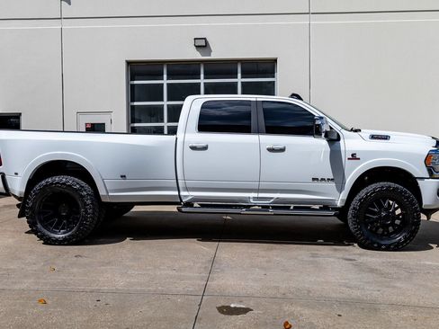 Used 2023 RAM 3500 Limited AWD/4WD image 11