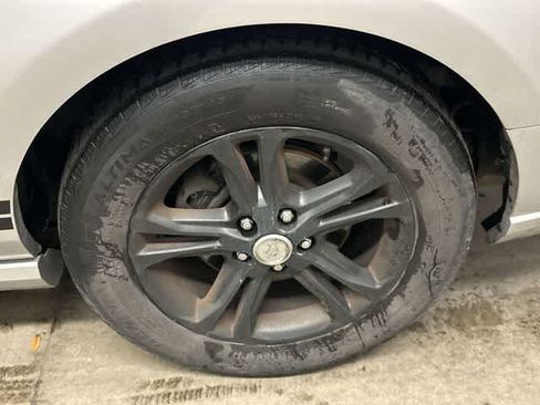 Used 2014 Ford Mustang Premium RWD image 5