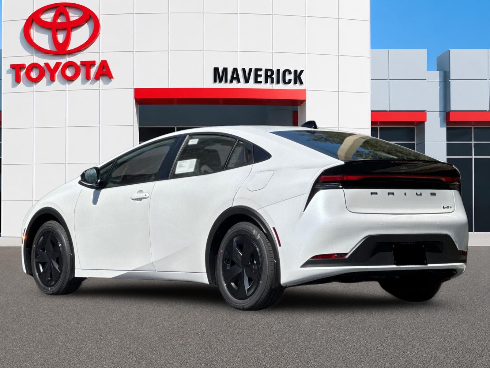 New 2027 Toyota Prius LE FWD image 3