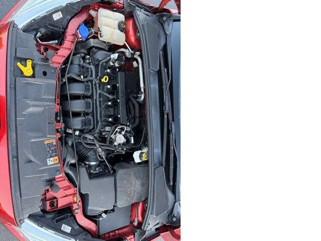 Used 2018 Ford Focus SE w/ Cold Weather Package FWD image 26