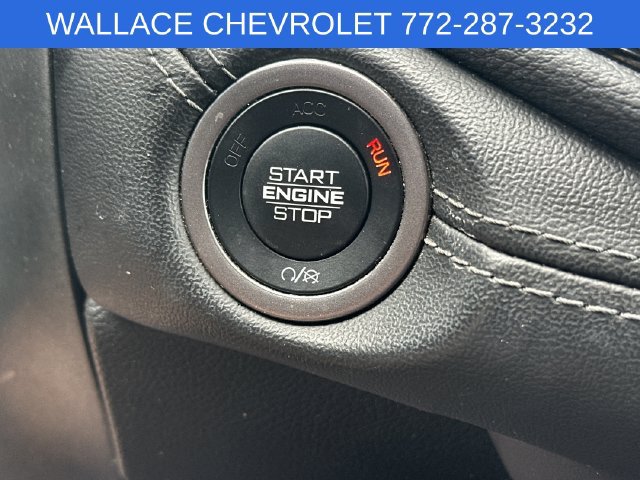 Used 2022 Dodge Durango SXT w/ Blacktop Package AWD/4WD image 18
