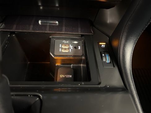 Used 2023 Lexus GX 460 Premium image 15